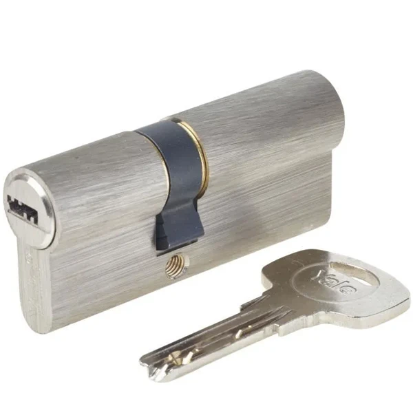 Cylindre Débrayable Yale YC1000+ Nickelé - 4 Clés - 30 X 40 Mm 1 Cylindre Débrayable Yale YC1000+ Nickelé - 4 Clés - 30 X 40 Mm