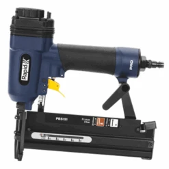Agrafeuse Cloueuse Pneumatique - Pro PBS 151 Rapid - En Coffret Avec 200 Agrafes Et 200 Clous 5000103 11 Agrafeuse Cloueuse Pneumatique - Pro PBS 151 Rapid - En Coffret Avec 200 Agrafes Et 200 Clous 5000103 -Meilleur Outillage Magasin 2 64