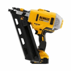 Cloueur De Charpente Dewalt DCN692P2-QW XR 18V Avec Coffret, 2 Batteries 5 Ah Li-Ion Et Chargeur -Meilleur Outillage Magasin cloueur xr 02