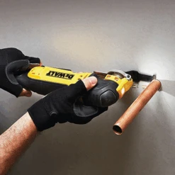 Lame Plongeante Métal Dewalt DT20707-QZ Titanium Multi-cutter - 42x31 Mm 7 Lame Plongeante Métal Dewalt DT20707-QZ Titanium Multi-cutter - 42x31 Mm -Meilleur Outillage Magasin cut2