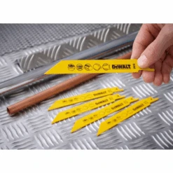 Lame De Scie Sabre Métal Dewalt DT2384-QZ Coupe 3 Mm 152 Mm - Lot De 5 -Meilleur Outillage Magasin fin