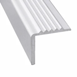 Nez De Marche Strié Anti-dérapant 1 Mètre 6 Nez De Marche Strié Anti-dérapant 1 Mètre -Meilleur Outillage Magasin nez marche cqfd