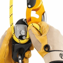 Descendeur Petzl RIG Autofreinant Compact Jaune : D021AA00 9 Descendeur Petzl RIG Autofreinant Compact Jaune : D021AA00 -Meilleur Outillage Magasin rig fixation